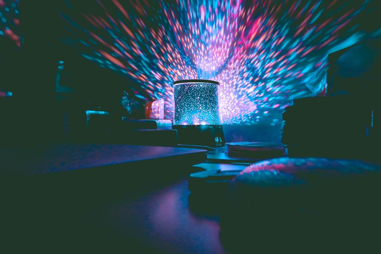 Home Décor & Lighting Deals